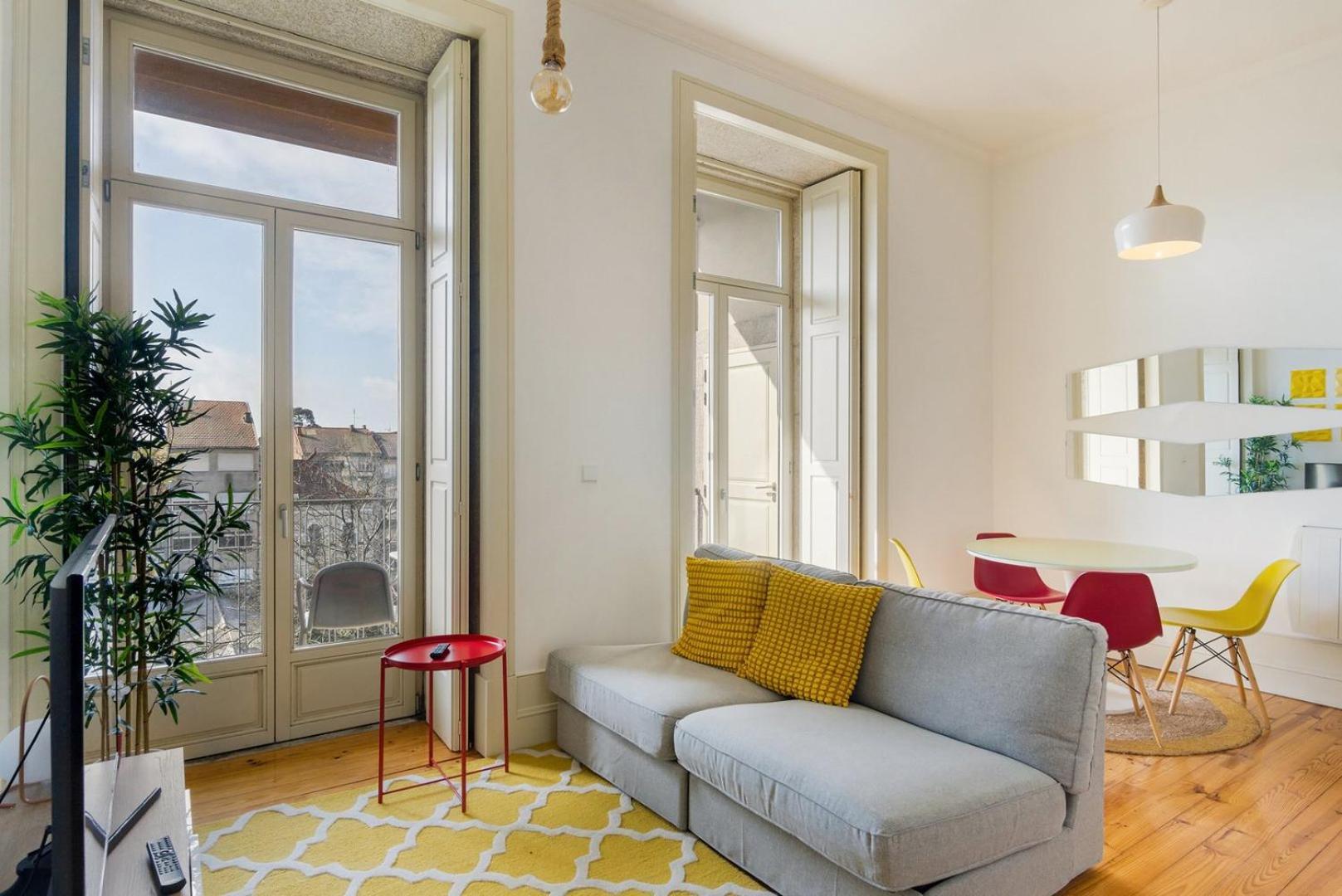 Guestready - Urban Oasis With Private Balcony Apartman Porto Kültér fotó